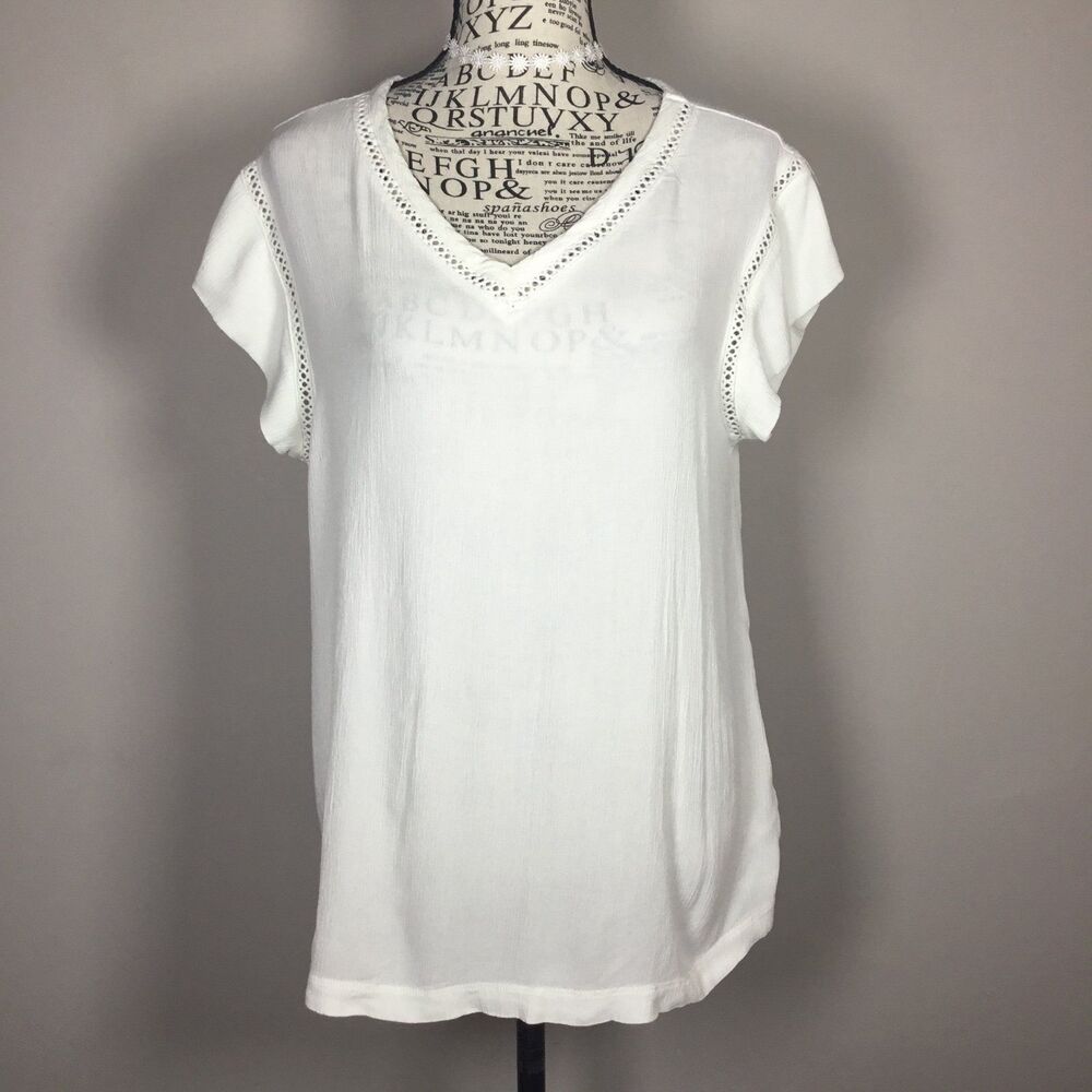 Bright white v neck top short sleeve floaty flowy summer beachy minimalist M